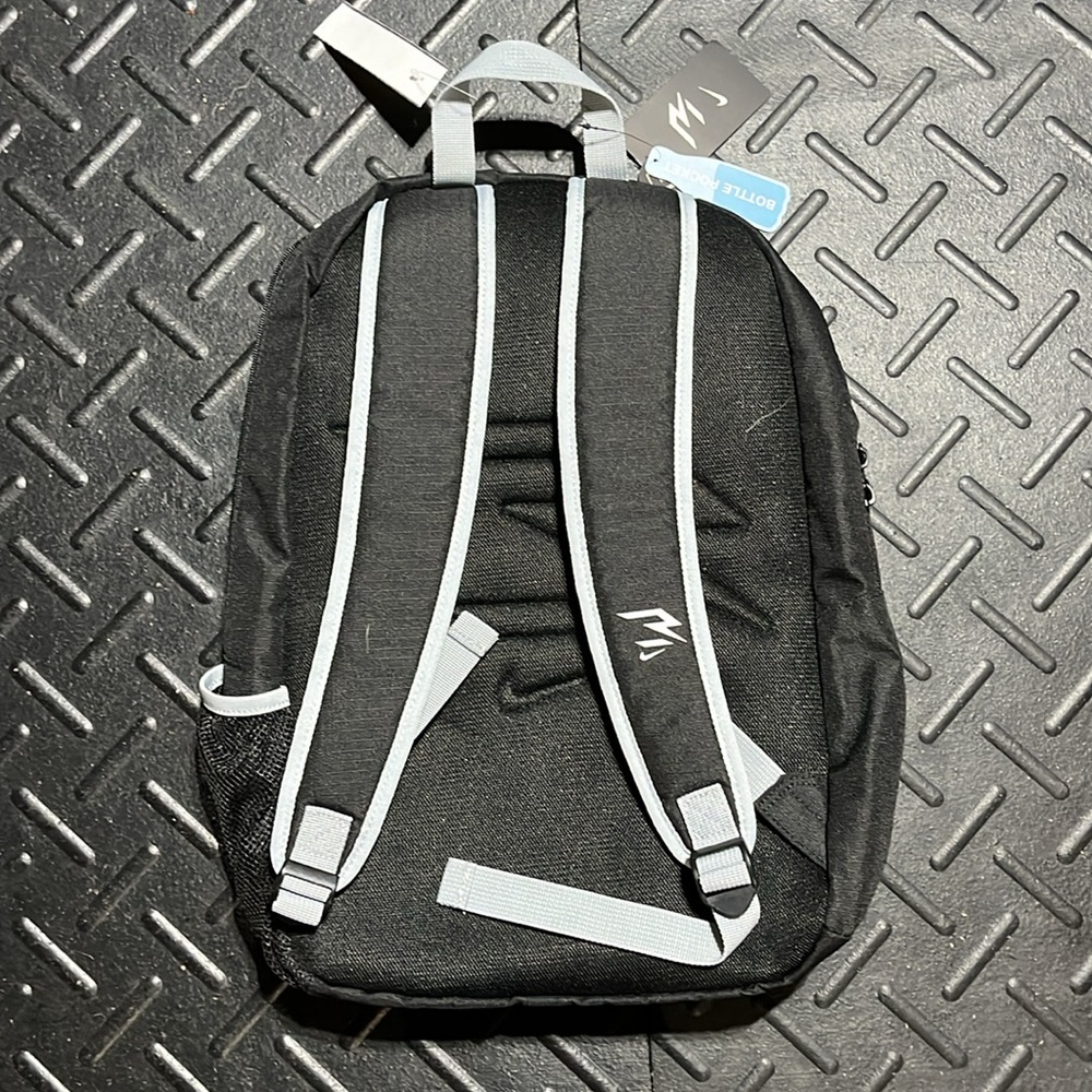 Nike Backpack NWT - Picture 2 of 3